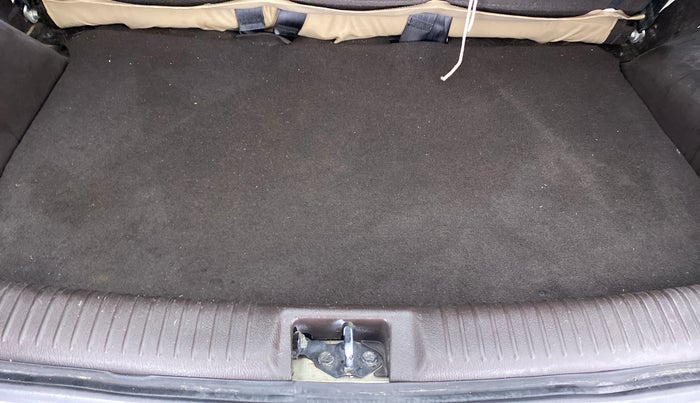 2012 Hyundai Santro Xing GLS, Petrol, Manual, 64,889 km, Boot Inside
