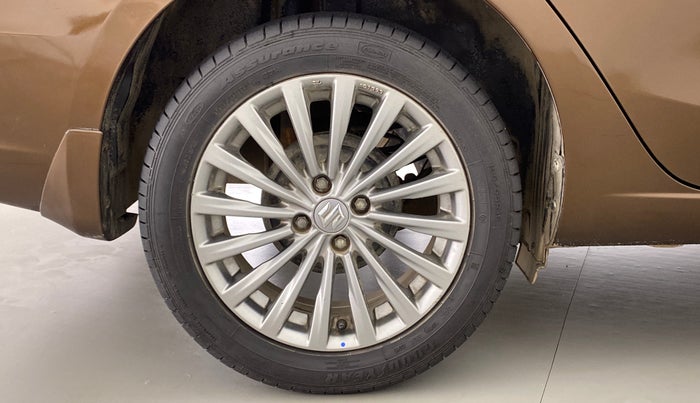 2016 Maruti Ciaz ZXI PLUS, Petrol, Manual, 73,792 km, Right Rear Wheel
