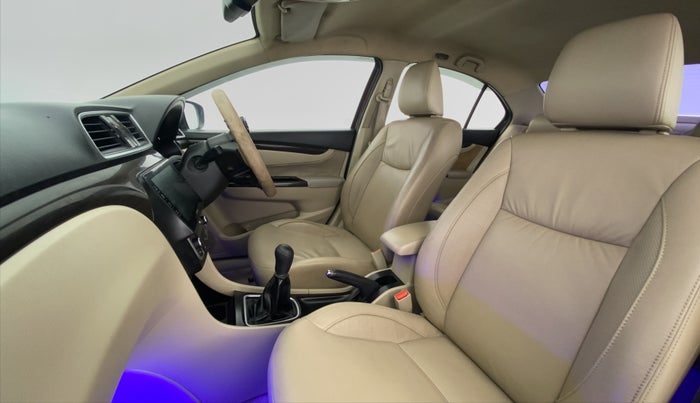 2016 Maruti Ciaz ZDI+ SHVS, Diesel, Manual, 98,473 km, Right Side Front Door Cabin