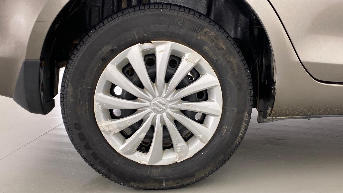 2015 Maruti Swift Dzire VXI, Petrol, Manual, 49,686 km, Right Rear Wheel