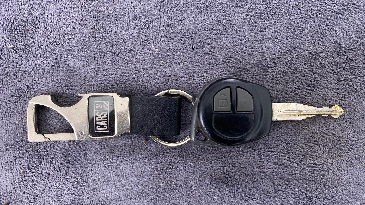 2015 Maruti Swift Dzire VXI, Petrol, Manual, 49,686 km, Key Close Up