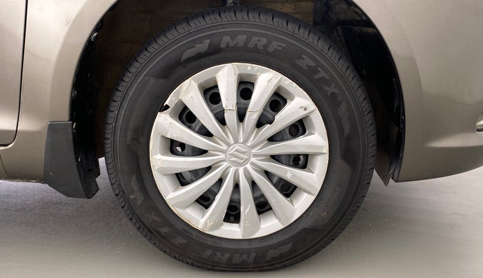 2015 Maruti Swift Dzire VXI, Petrol, Manual, 49,686 km, Right Front Wheel