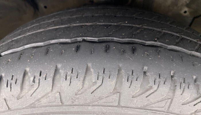 2014 Honda CRV 2.4 AWD AT, Petrol, Automatic, 69,977 km, Right Front Tyre Tread