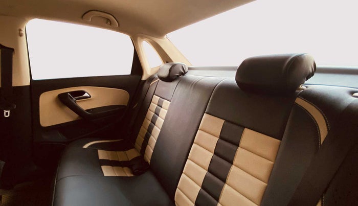 2016 Volkswagen Ameo COMFORTLINE 1.2, Petrol, Manual, 15,358 km, Right Side Rear Door Cabin