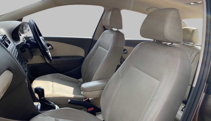 2014 Volkswagen Vento HIGHLINE 1.2 TSI AT, Petrol, Automatic, 88,675 km, Right Side Front Door Cabin