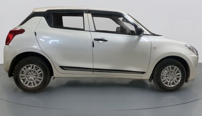 2020 Maruti Swift LXI D, Petrol, Manual, 21,168 km, Right Side