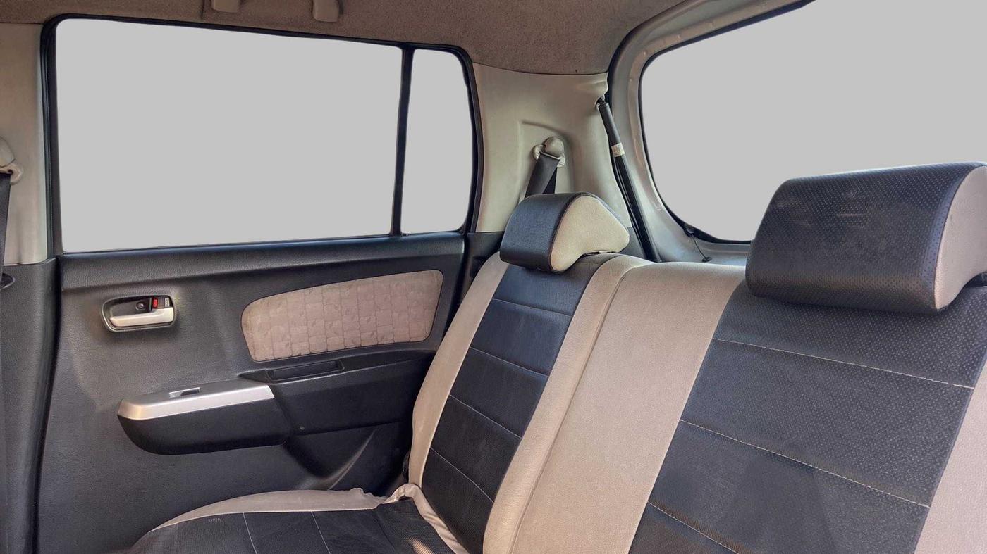 2014 Maruti Wagon R 1.0 VXI, Petrol, Manual, 40,504 km, Right Side Rear Door Cabin