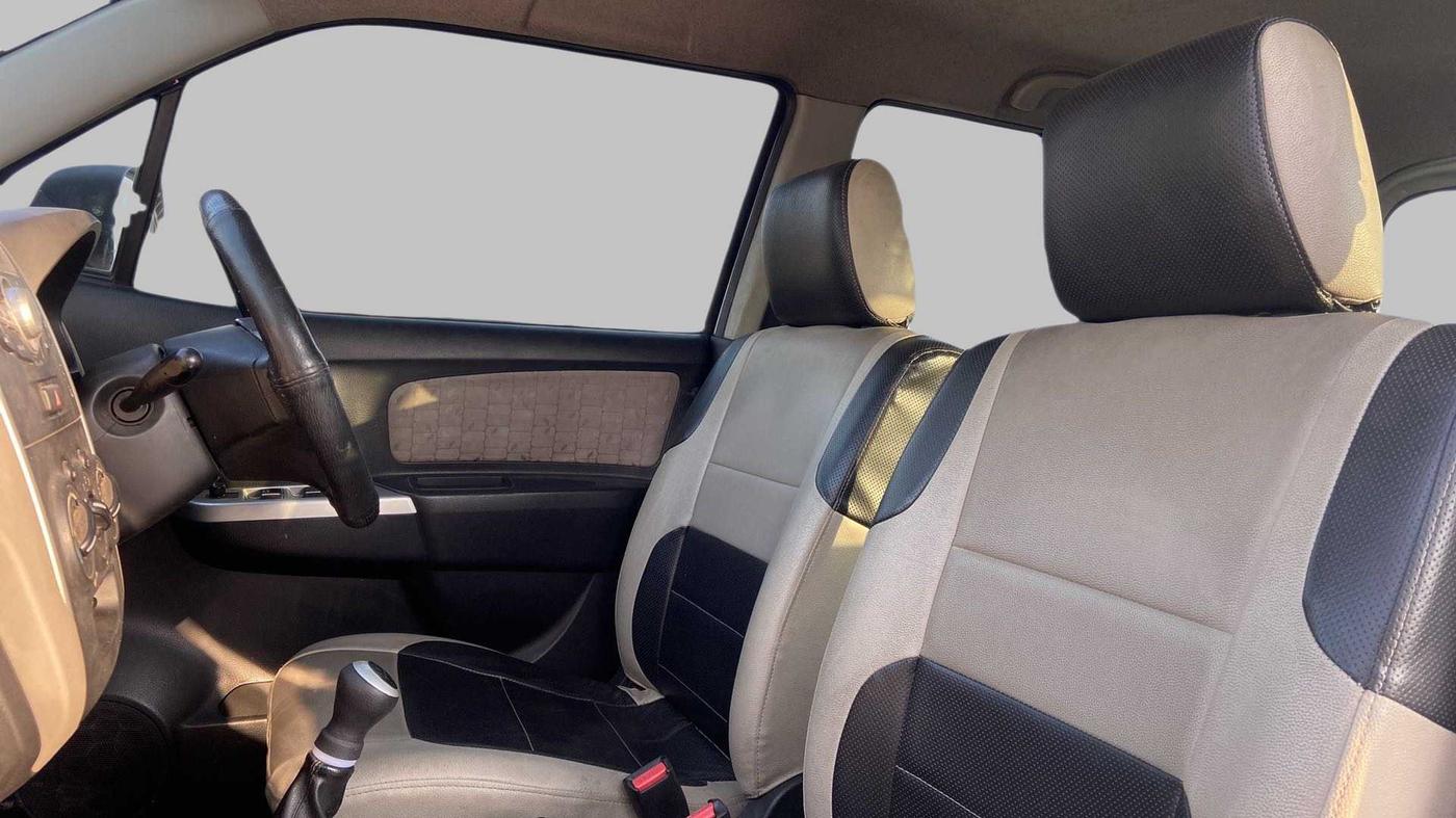 2014 Maruti Wagon R 1.0 VXI, Petrol, Manual, 40,504 km, Right Side Front Door Cabin