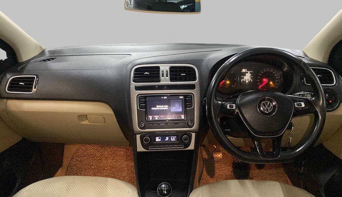 2018 Volkswagen Ameo HIGHLINE PLUS 1.5, Diesel, Manual, 49,915 km, Dashboard