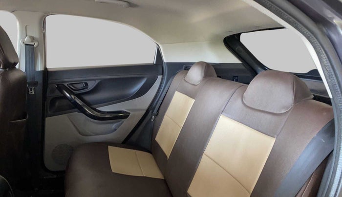 2020 Tata NEXON XM 1.5, Diesel, Manual, 85,898 km, Right Side Rear Door Cabin