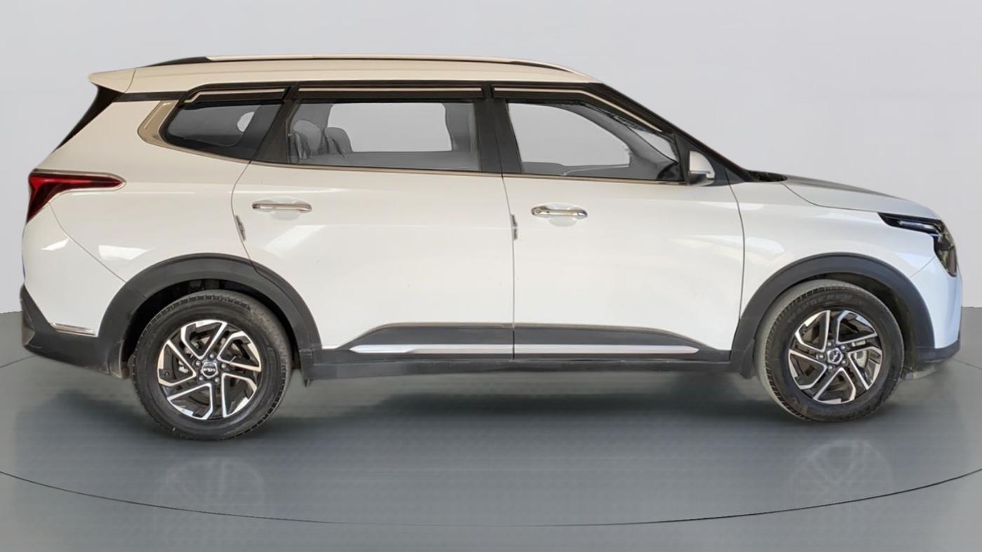 2022 KIA CARENS LUXURY 1.5D MT 7STR, Diesel, Manual, 24,000 km, Right Side View