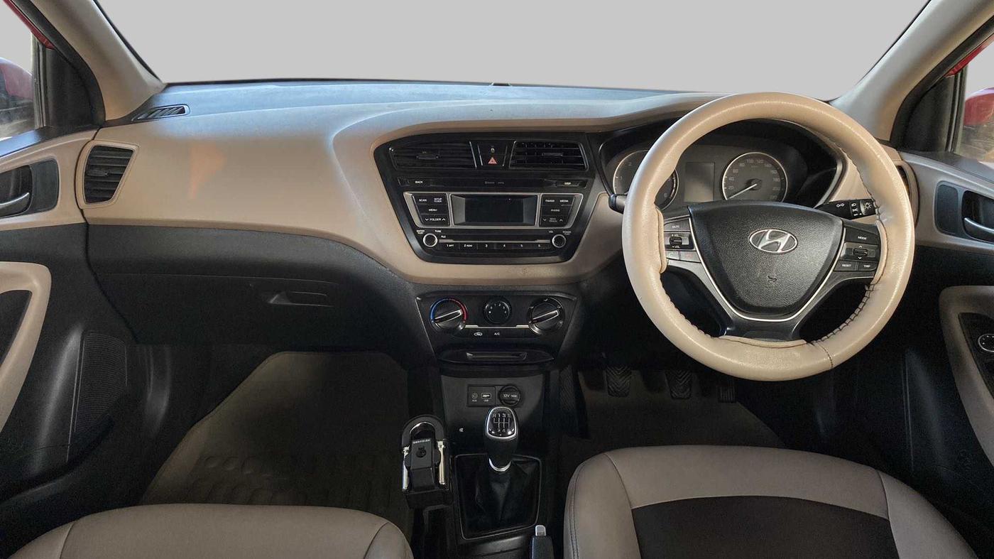 2015 Hyundai Elite i20 MAGNA 1.4 CRDI, Diesel, Manual, 76,750 km, Dashboard