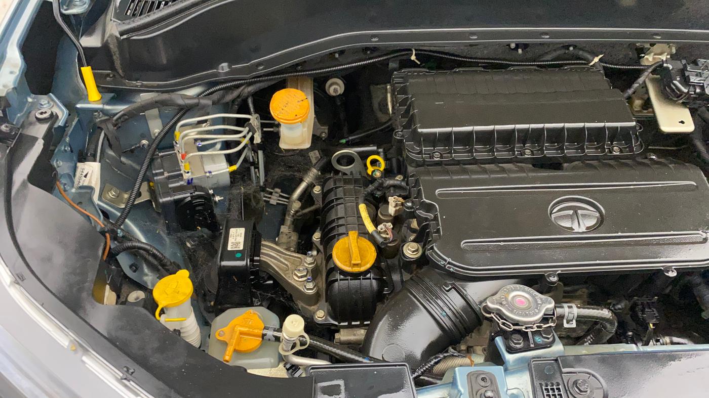 2021 Tata PUNCH ADVENTURE MT, Petrol, Manual, 38,041 km, Engine View - Right