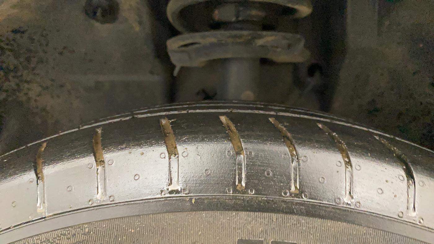 2021 Tata PUNCH ADVENTURE MT, Petrol, Manual, 38,041 km, Left Front Tyre Tread