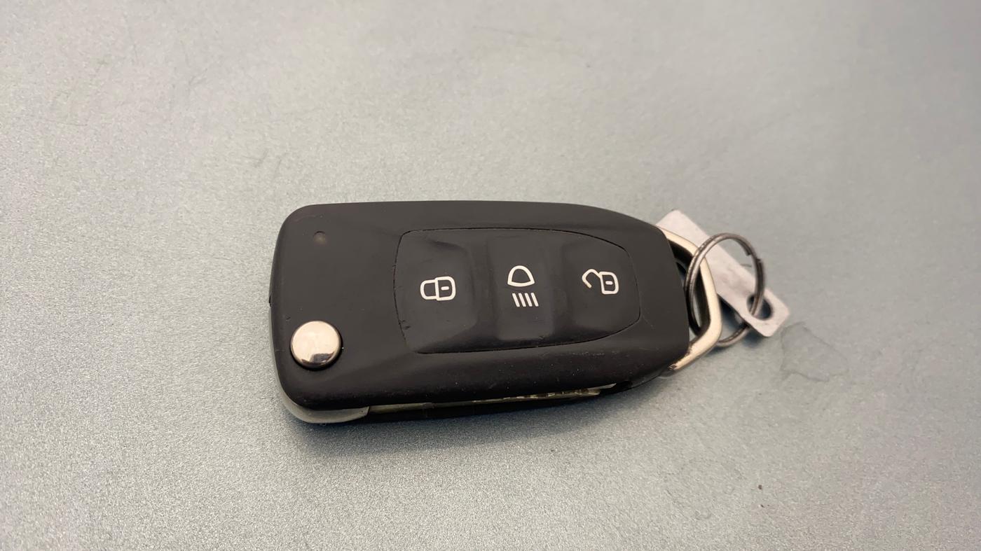2021 Tata PUNCH ADVENTURE MT, Petrol, Manual, 38,041 km, Key Close Up