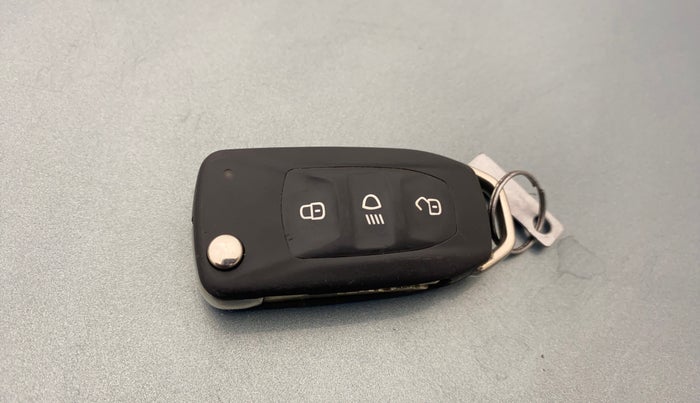 2021 Tata PUNCH ADVENTURE MT, Petrol, Manual, 37,998 km, Key Close Up