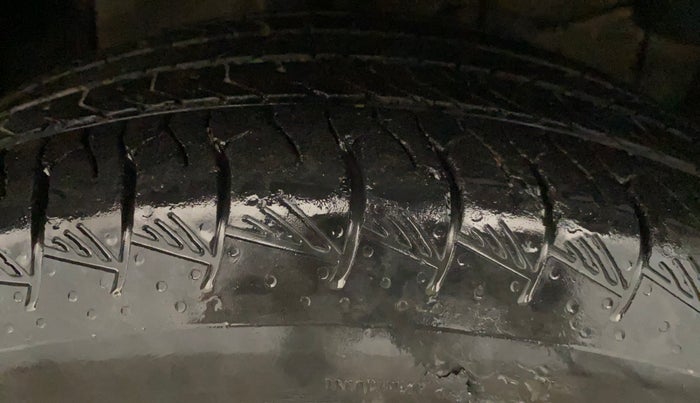 2023 Maruti Grand Vitara ZETA CNG, CNG, Manual, 66,534 km, Right Front Tyre Tread