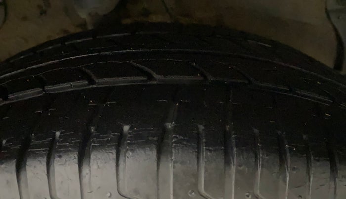 2014 Tata Zest XMS PETROL, Petrol, Manual, 45,009 km, Right Rear Tyre Tread