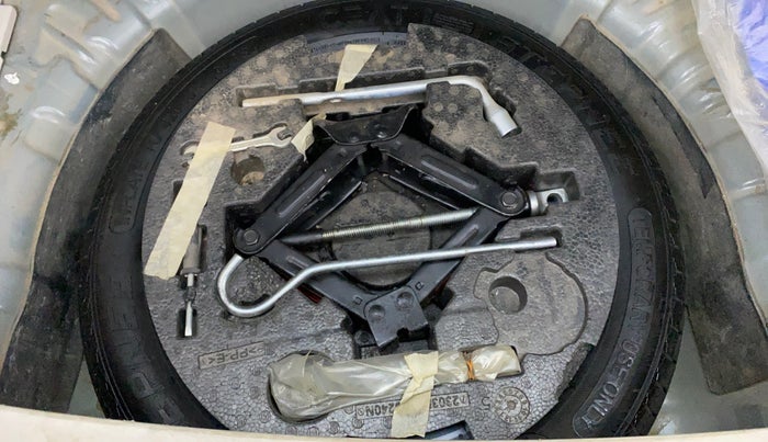 2023 Mahindra XUV300 W4 1.2 PETROL, Petrol, Manual, 84,262 km, Spare Tyre