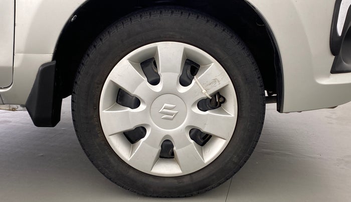 2016 Maruti Alto K10 VXI P, Petrol, Manual, 53,912 km, Right Front Wheel