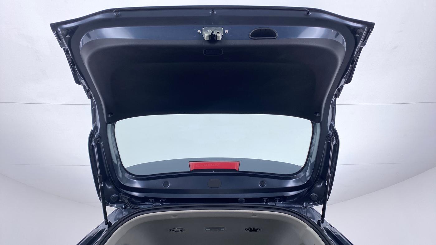 2022 KIA CARENS PRESTIGE 1.4G MT 7STR, Petrol, Manual, 1,931 km, Boot Door Open