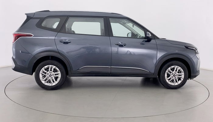2022 KIA CARENS PRESTIGE 1.4G MT 7STR, Petrol, Manual, 1,931 km, Right Side View