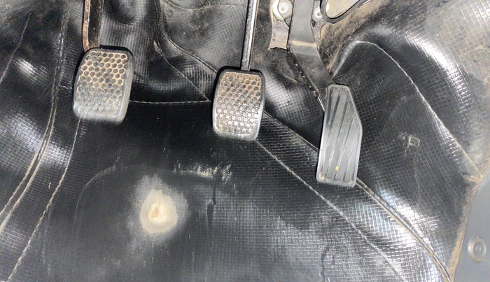 2017 Maruti Alto 800 LXI, Petrol, Manual, 40,170 km, Pedals