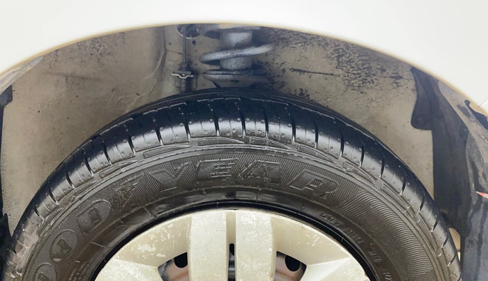 2017 Maruti Alto 800 LXI, Petrol, Manual, 40,170 km, Right Front Tyre Tread