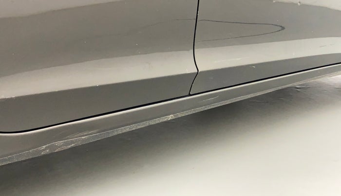 2016 Honda City 1.5L I-VTEC VX, Petrol, Manual, 80,027 km, Right running board - Minor scratches