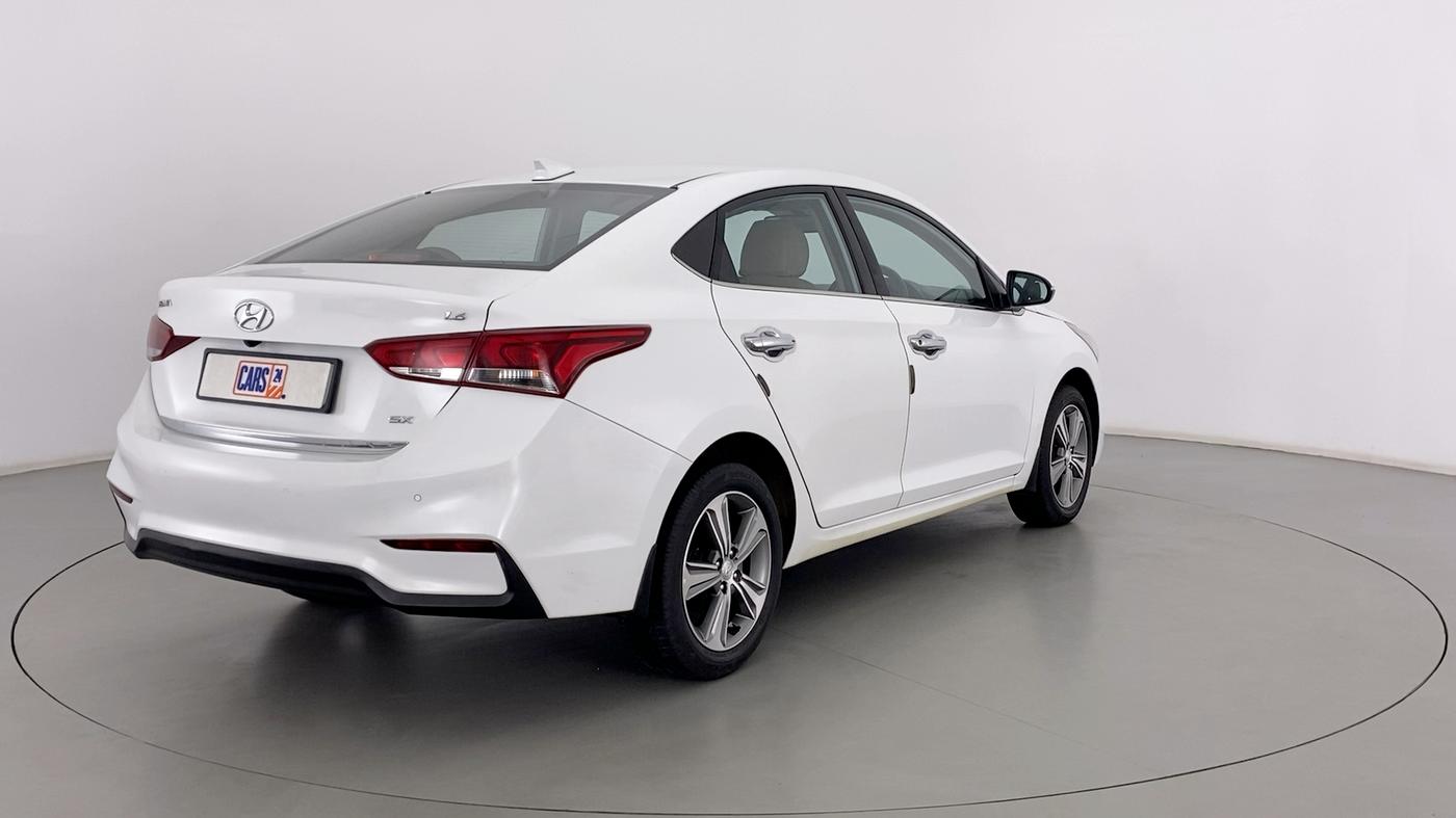 2018 Hyundai Verna 1.6 SX VTVT, Petrol, Manual, 49,112 km, Right Back Diagonal
