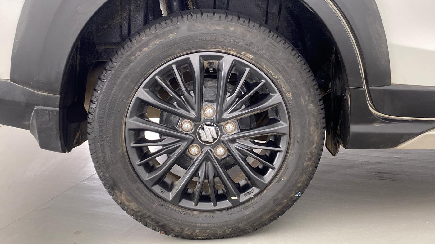 2020 Maruti XL6 ZETA SHVS, Petrol, Manual, 25,387 km, Right Rear Wheel