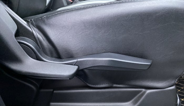 2020 Maruti XL6 ZETA SHVS, Petrol, Manual, 25,387 km, Driver Side Adjustment Panel