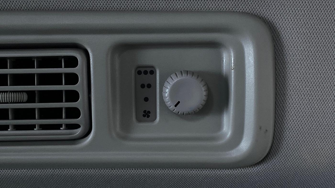 2020 Maruti XL6 ZETA SHVS, Petrol, Manual, 25,387 km, Rear AC Temperature Control
