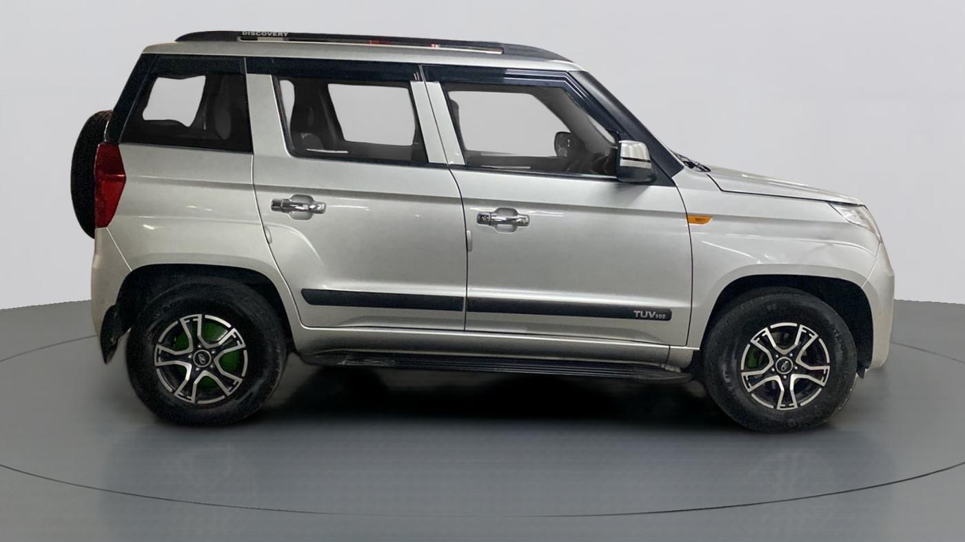 2016 Mahindra TUV300 T6+, Diesel, Manual, 31,628 km, Right Side View