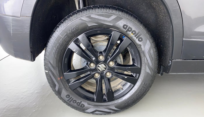 2019 Maruti Vitara Brezza ZDI + AMT, Diesel, Automatic, 30,309 km, Right Rear Wheel