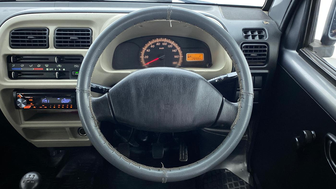 2017 Maruti Eeco 5 STR WITH AC PLUSHTR, Petrol, Manual, 28,980 km, Steering Wheel Close Up