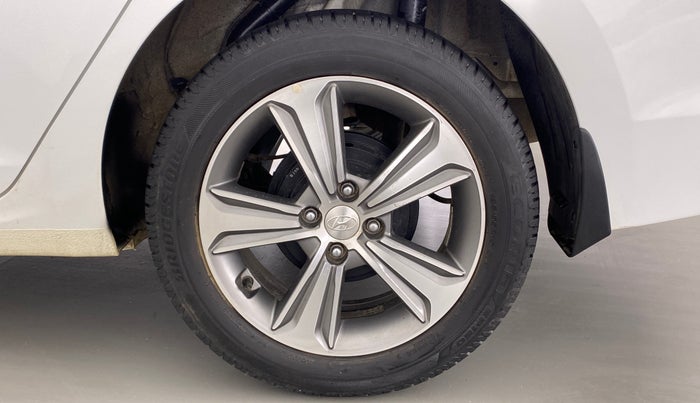 2018 Hyundai Verna 1.6 SX VTVT, Petrol, Manual, 21,486 km, Left Rear Wheel