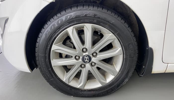 2015 Hyundai New Elantra SX 1.8 MT, Petrol, Manual, 96,832 km, Left Front Wheel