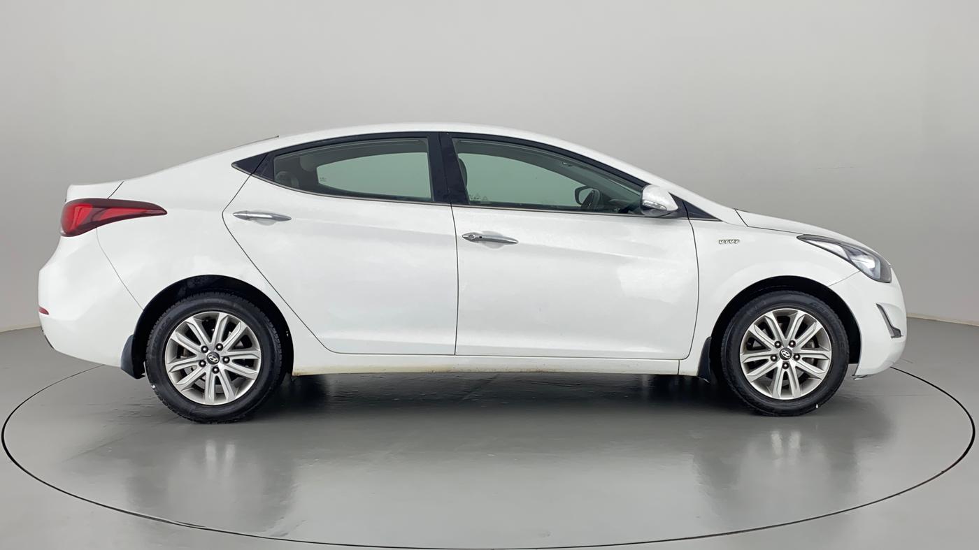 2015 Hyundai New Elantra SX 1.8 MT, Petrol, Manual, 96,832 km, Right Side View