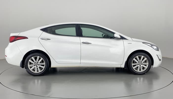2015 Hyundai New Elantra SX 1.8 MT, Petrol, Manual, 96,832 km, Right Side View