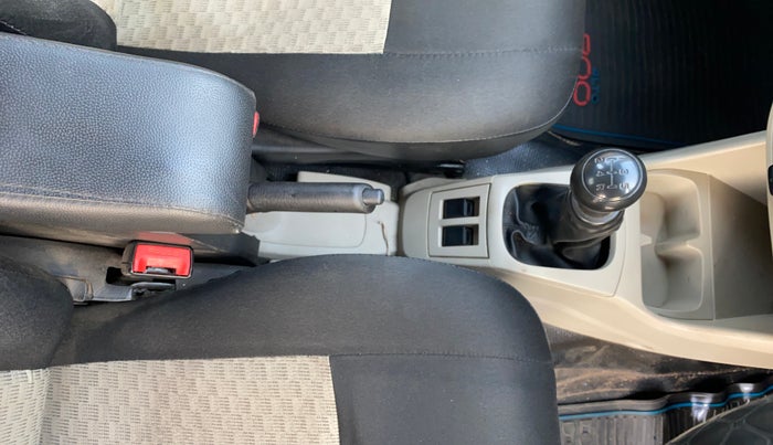 2019 Maruti Alto LXI, Petrol, Manual, 86,237 km, Gear Lever