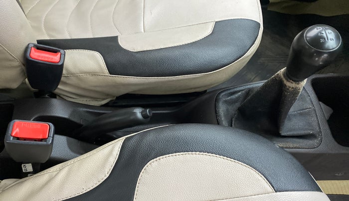 2017 Hyundai Eon ERA PLUS, Petrol, Manual, 53,240 km, Gear Lever