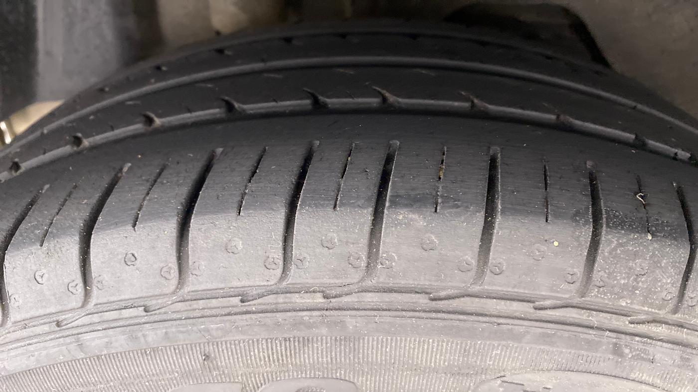 2020 Ford FREESTYLE TITANIUM 1.2 TI-VCT MT, Petrol, Manual, 32,850 km, Right Rear Tyre Tread