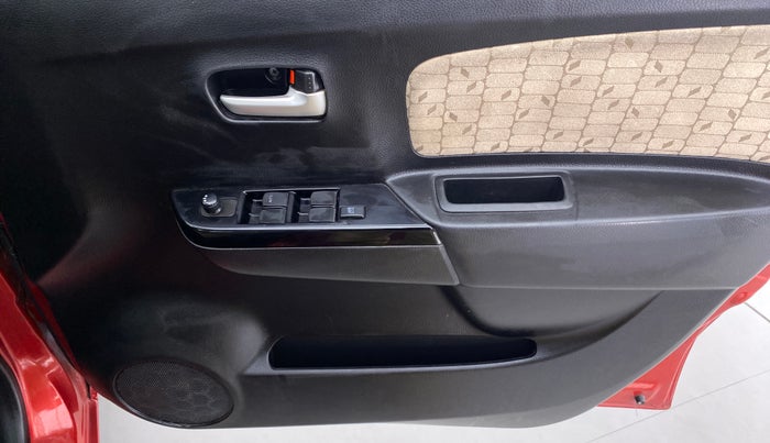2018 Maruti Wagon R 1.0 VXI, Petrol, Manual, 30,971 km, Driver Side Door Panels Control