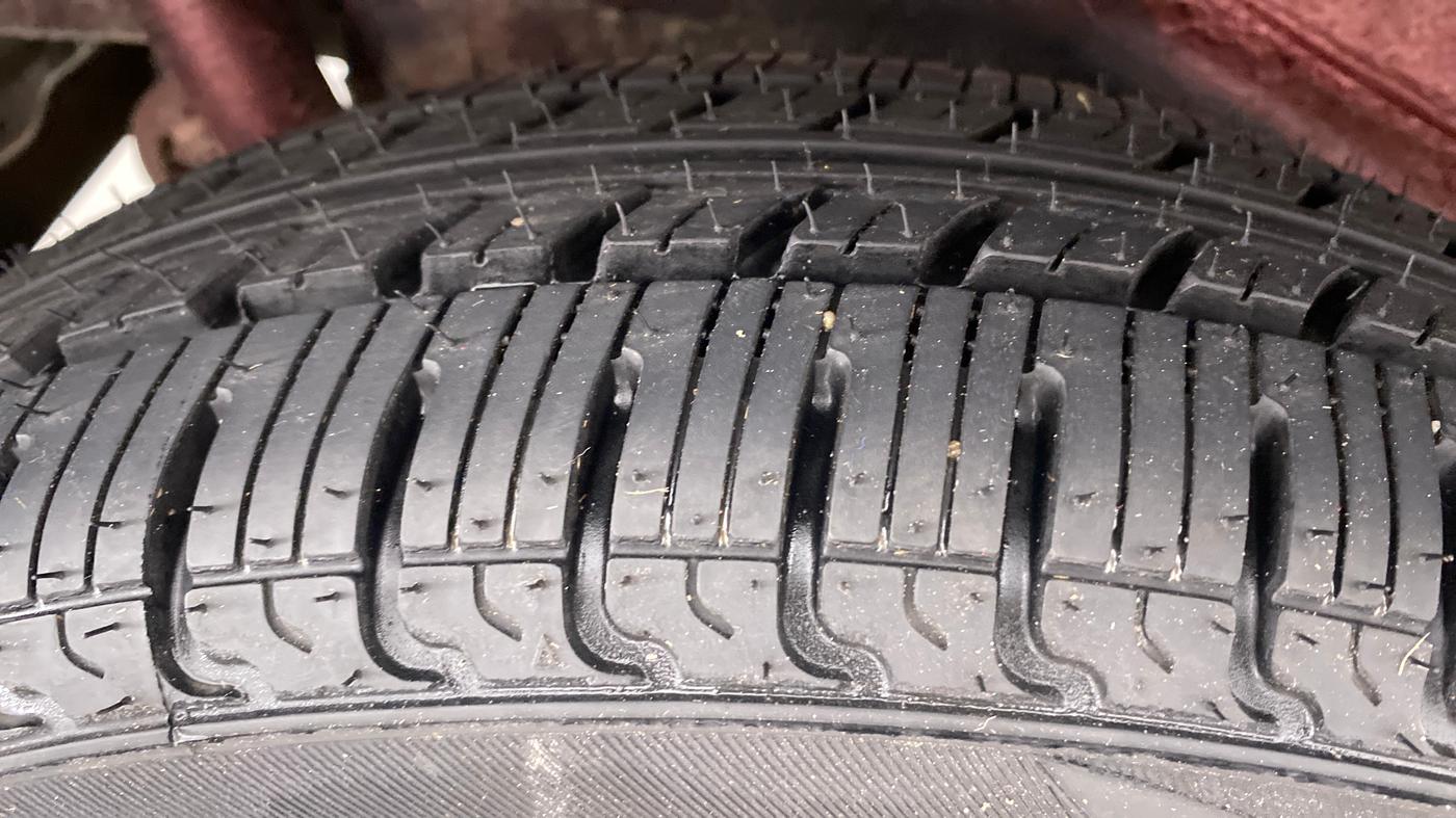 2018 Maruti Wagon R 1.0 VXI, Petrol, Manual, 30,971 km, Right Rear Tyre Tread