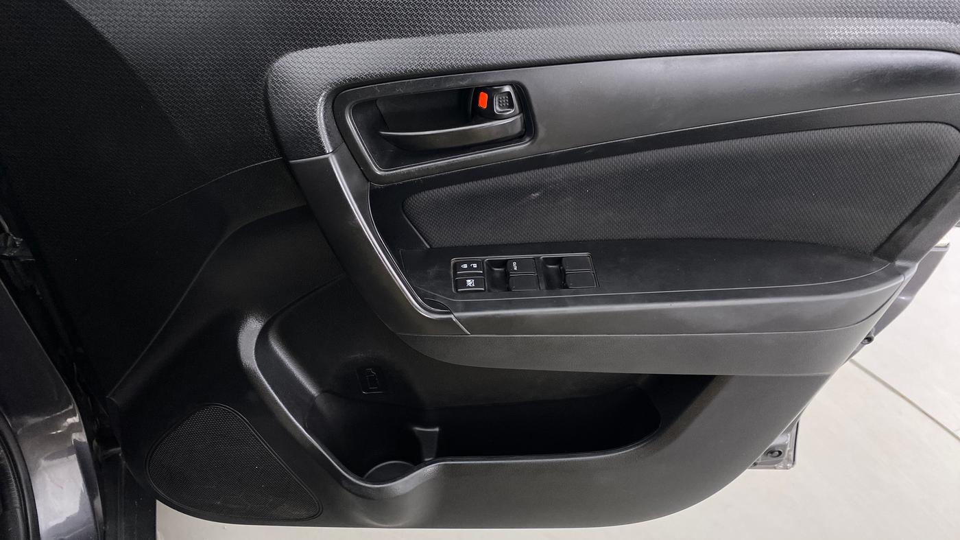 2020 Maruti Vitara Brezza VXI, Petrol, Manual, 72,255 km, Driver Side Door Panels Control