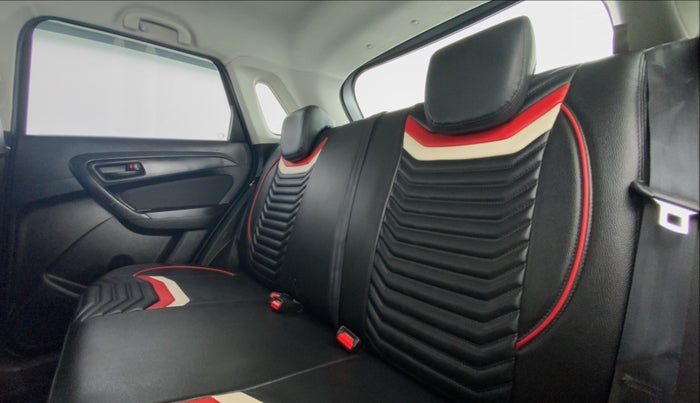 2020 Maruti Vitara Brezza VXI, Petrol, Manual, 72,255 km, Right Side Rear Door Cabin
