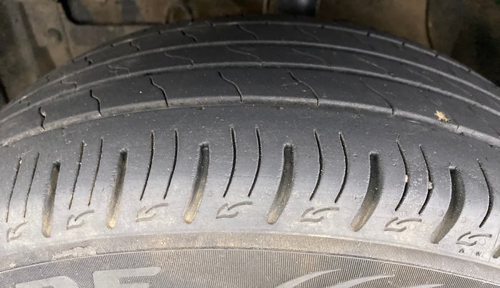 2020 Maruti Vitara Brezza VXI, Petrol, Manual, 72,255 km, Left Front Tyre Tread