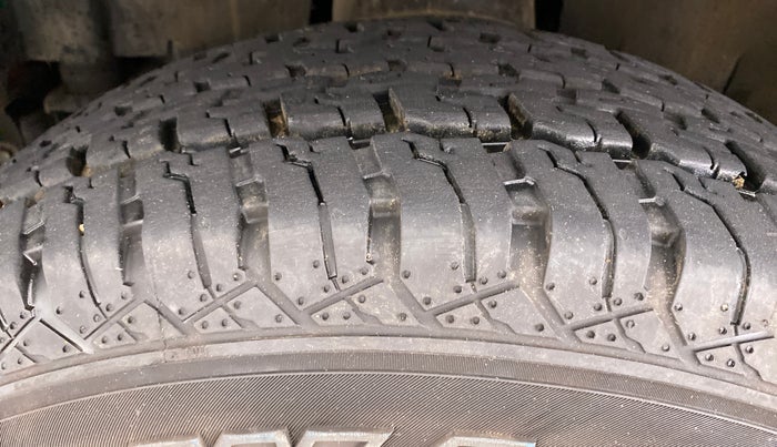 2021 Mahindra Thar LX PETROL HT 4WD AT, Petrol, Automatic, 5,710 km, Left Front Tyre Tread