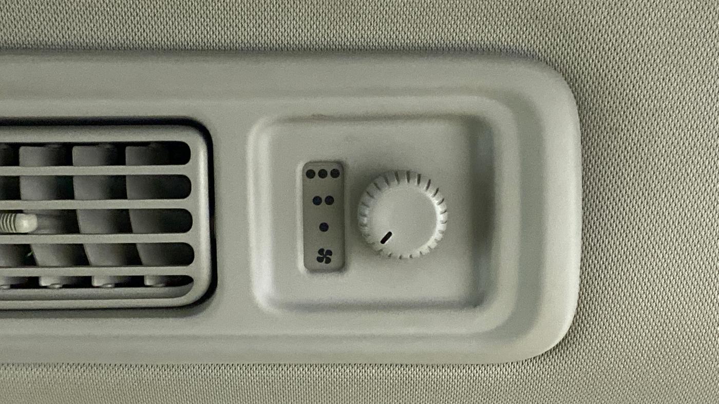 2020 Maruti XL6 ZETA AT SHVS, Petrol, Automatic, 63,285 km, Rear AC Temperature Control